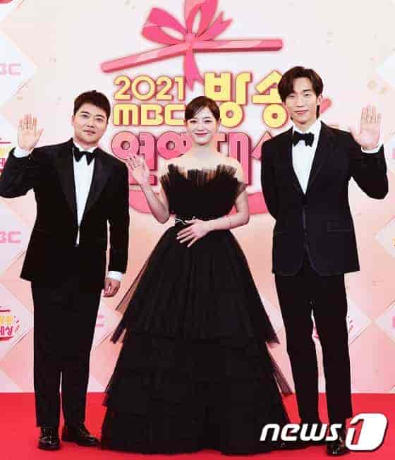 حفل MBC Entertainment Awards 2021 الحلقة 2 مترجمة
